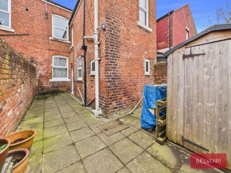 2 bedroom Terraced House for sale in Talbot Road, Wrexham, LL13