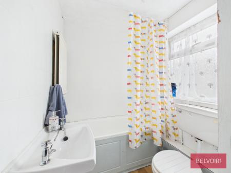 4 bedroom Detached house for sale in Heol Llewelyn, Coedpoeth, LL11