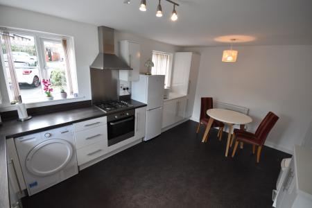 3 bedroom Semi-detached house to let in Nant Garw, Cobden Mill, Wrexham, LL13