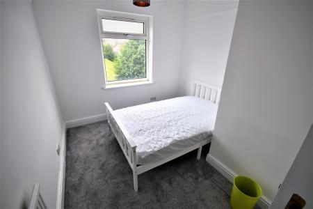 4 bedroom House share to let in Derby Road, Hightown, Wrexham, LL13