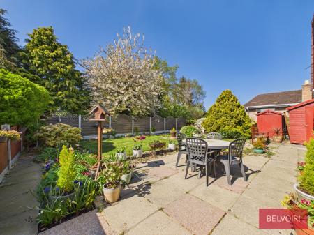 3 bedroom Bungalow for sale in Laurels Avenue, Bangor-On-Dee, Wrexham, LL13