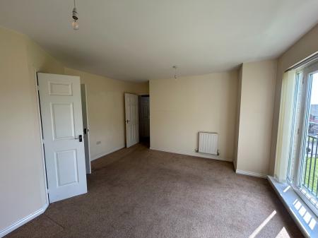 2 bedroom Flat to let in Lamberton Drive, Brymbo, LL11