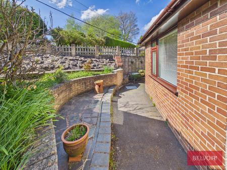 4 bedroom Detached house for sale in Pentre, Chirk, Wrexham, LL14