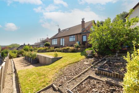 4 bedroom Detached house for sale in Pentre, Chirk, Wrexham, LL14