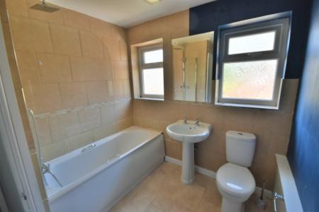3 bedroom Terraced House to let in Woodwards Walk, Acrefair, LL14