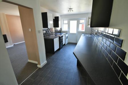 3 bedroom Terraced House to let in Woodwards Walk, Acrefair, LL14