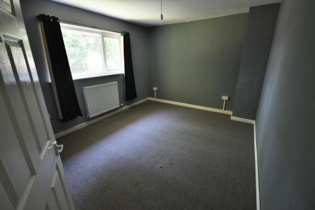 3 bedroom Terraced House to let in Woodwards Walk, Acrefair, LL14