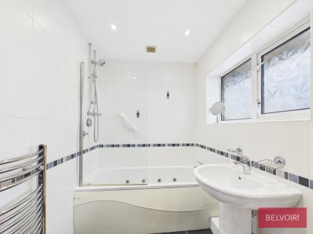 2 bedroom Terraced House for sale in Parker Drive, Farndon, CH3