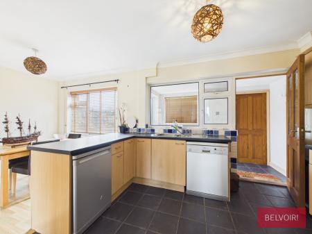 2 bedroom Terraced House for sale in Parker Drive, Farndon, CH3