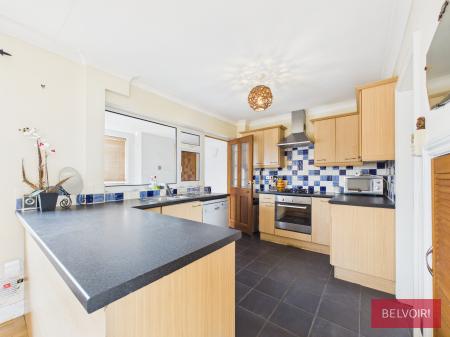 2 bedroom Terraced House for sale in Parker Drive, Farndon, CH3