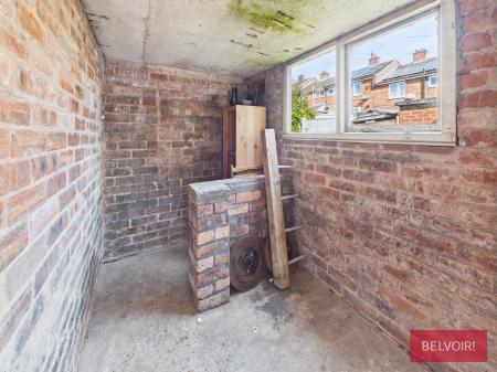 3 bedroom Terraced House for sale in Bryn Offa, Wrexham, LL13