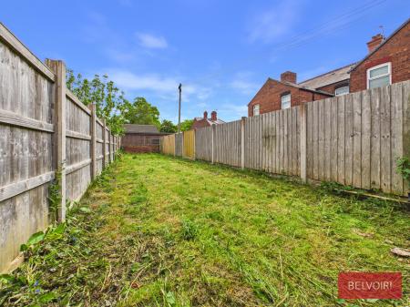 1 bedroom Flat to let in Gibson Street, Wrexham, LL13