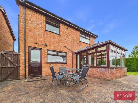 3 bedroom Detached house to let in Ivy Close, Rhosddu, LL11
