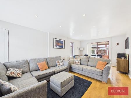 3 bedroom Detached house to let in Ivy Close, Rhosddu, LL11