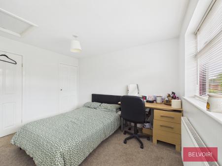 3 bedroom Detached house to let in Ivy Close, Rhosddu, LL11