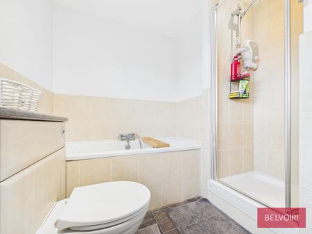 3 bedroom Detached house to let in Ivy Close, Rhosddu, LL11
