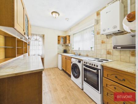 3 bedroom Semi-detached house to let in Top Road, Summerhill, Wrexham, LL11