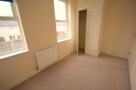 2 bedroom Flat to let in Corunna Court, Wrexham, LL13