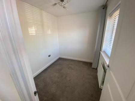 3 bedroom Detached house to let in Lambourne Court, Gwersyllt, LL11