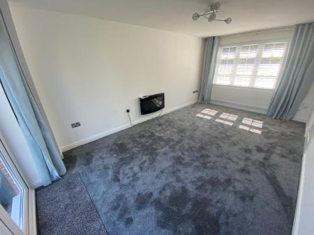 3 bedroom Detached house to let in Lambourne Court, Gwersyllt, LL11