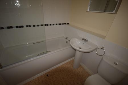 3 bedroom Town house to let in Ingot Close, Brymbo, LL11