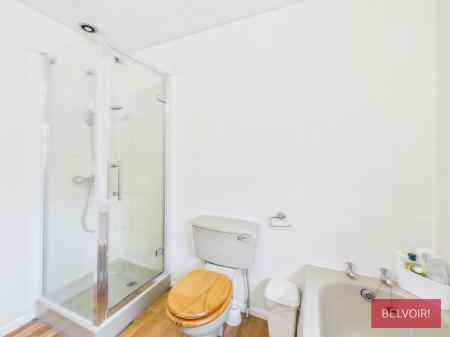 1 bedroom House share to let in Powell Road, Rhosddu, LL12