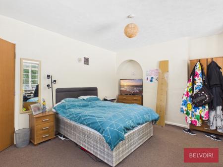 Powell Road, Rhosddu, LL12