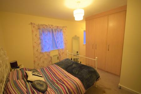 1 bedroom Flat to let in Caxton Place, Wrexham, LL11