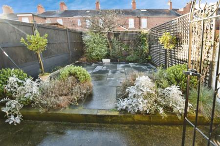 2 bedroom Semi-detached house to let in Bernard Road, Wrexham, LL13