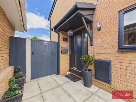 3 bedroom Semi-detached house for sale in Shaftesbury Avenue, Gwersyllt, Wrexham, LL11