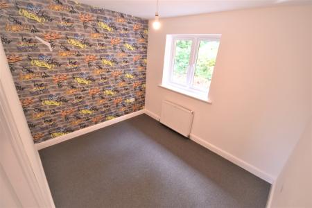 3 bedroom Semi-detached house to let in Westminster Road, Moss Valley, Wrexham, LL11