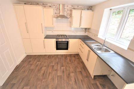 3 bedroom Semi-detached house to let in Westminster Road, Moss Valley, Wrexham, LL11