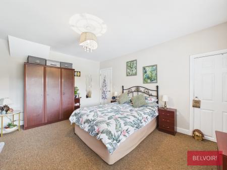 3 bedroom Terraced House for sale in Church Street, Holt, Wrexham, LL13