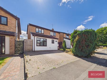 Woodside Court, Rhostyllen, LL14