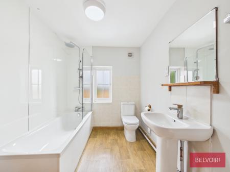 3 bedroom Detached house to let in Llyndir Lane, Rossett, LL12