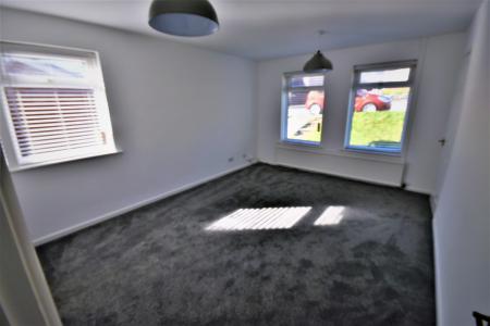2 bedroom Bungalow to let in Oakfield, Wrexham, LL13