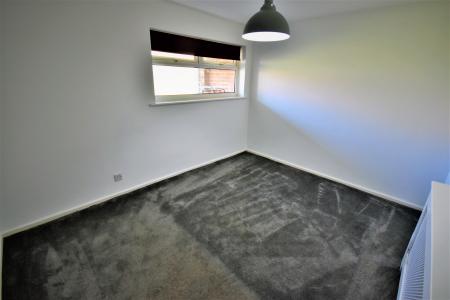 2 bedroom Bungalow to let in Oakfield, Wrexham, LL13