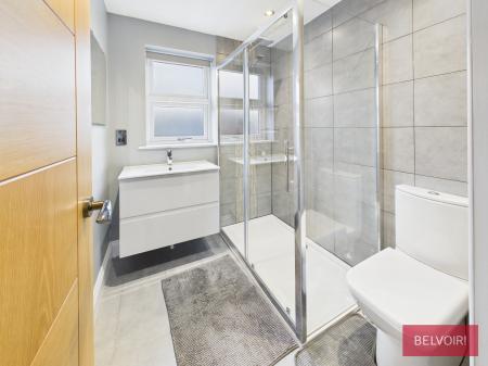 3 bedroom Detached house to let in Beechley Road, Wrexham, LL13