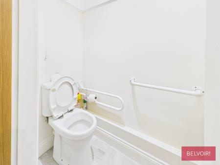 3 bedroom Detached house to let in Beechley Road, Wrexham, LL13