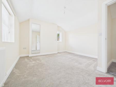 3 bedroom Flat to let in Railway Road, Cefn Mawr, LL14