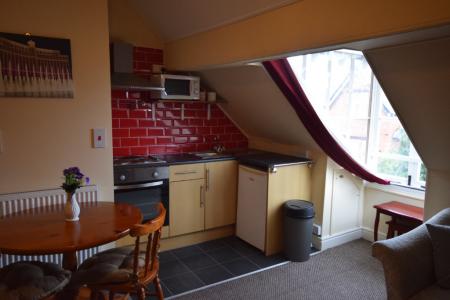 1 bedroom Studio flat to let in Wellington Road,, Wrexham, LL13