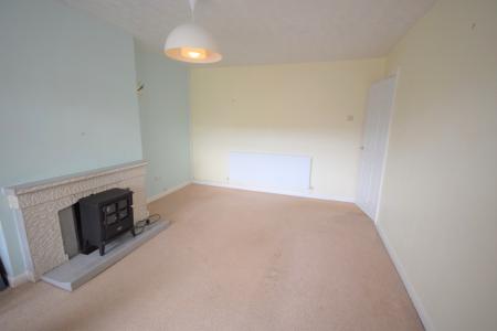 3 bedroom Bungalow to let in Ffordd Cynan, Wrexham, LL12