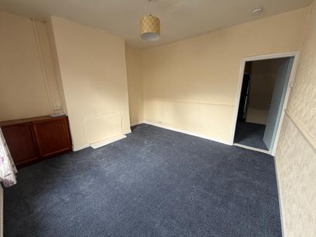 2 bedroom Terraced House to let in Empress Road, Wrexham, LL13