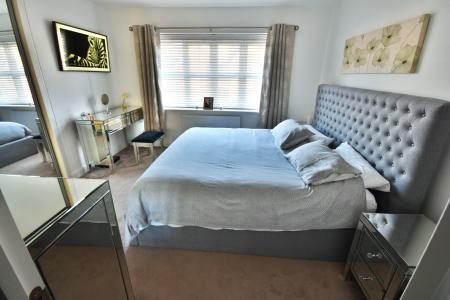 4 bedroom Detached house for sale in Llys Y Groes, Wrexham, LL13