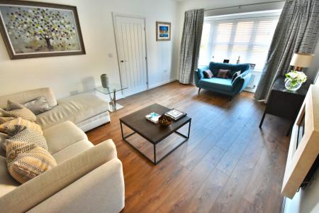 4 bedroom Detached house for sale in Llys Y Groes, Wrexham, LL13