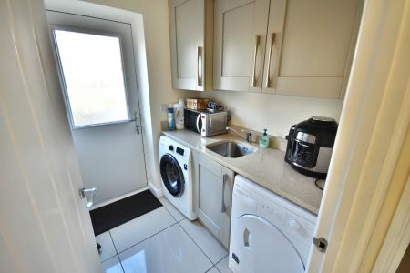 4 bedroom Detached house for sale in Llys Y Groes, Wrexham, LL13