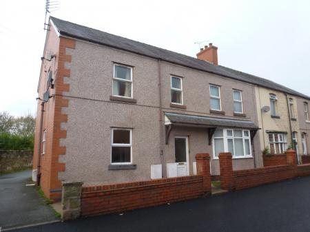 1 bedroom Flat to let in Hall Street, Rhosllanerchrugog, LL14