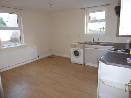 1 bedroom Flat to let in Hall Street, Rhosllanerchrugog, LL14