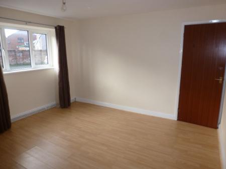 1 bedroom Flat to let in Hall Street, Rhosllanerchrugog, LL14
