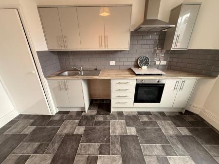 3 bedroom Duplex to let in Oak Street, Llangollen, LL20